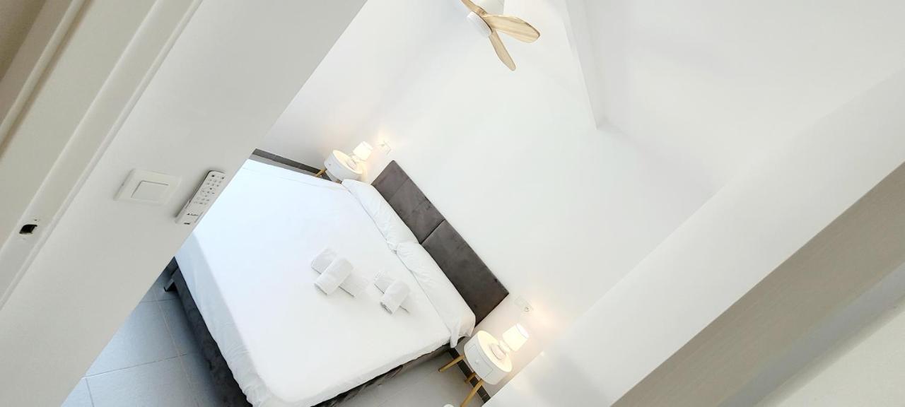 Precioso Apartamento Reformado En 1Ra Linea De Mar Sin Vistas Calella De Palafrugell Ngoại thất bức ảnh
